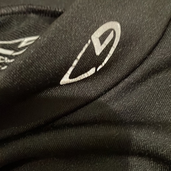 Champion L(12-14) Heatgear (?) Long sleeve undershirt - Picture 3 of 5